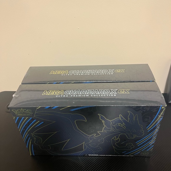 Pokemon Other - Pokemon Mega Charizard X CX Ultra-Premium Box - Black and Gold